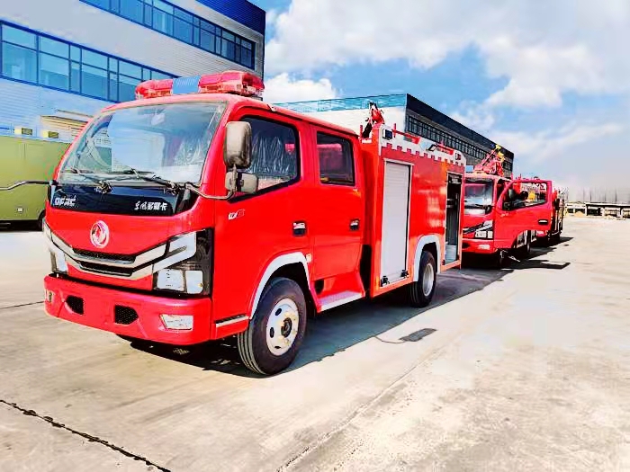  東風牌  國六2.5噸水罐消防車